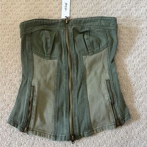 Strapless top